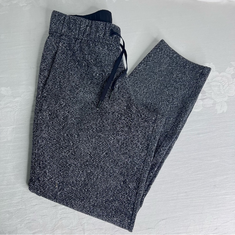 LULULEMON On The Fly 7/8 Pant Feather Jacquard Size 6